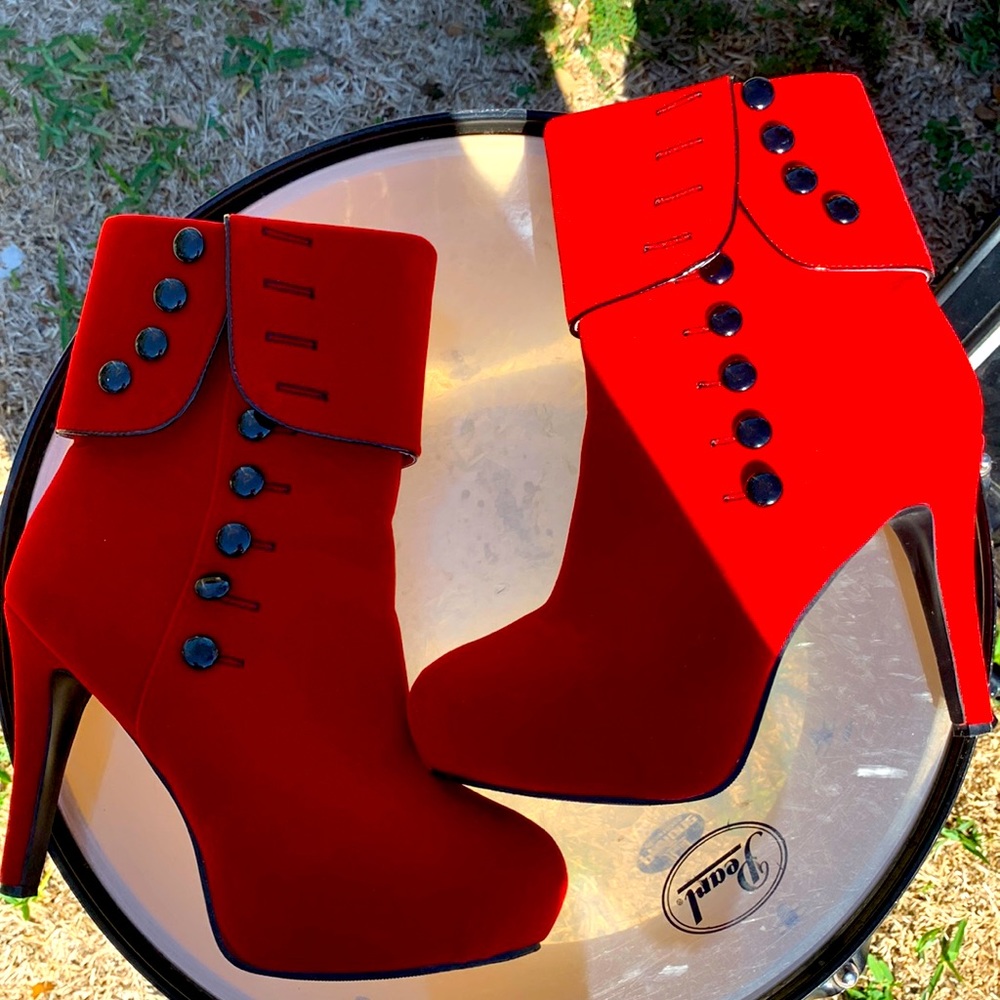 Red boots!